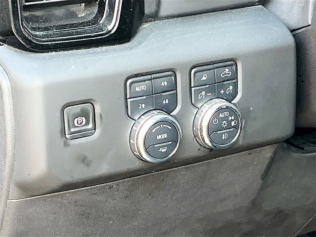 Used 2024 GMC Sierra 1500 AT4 image 10