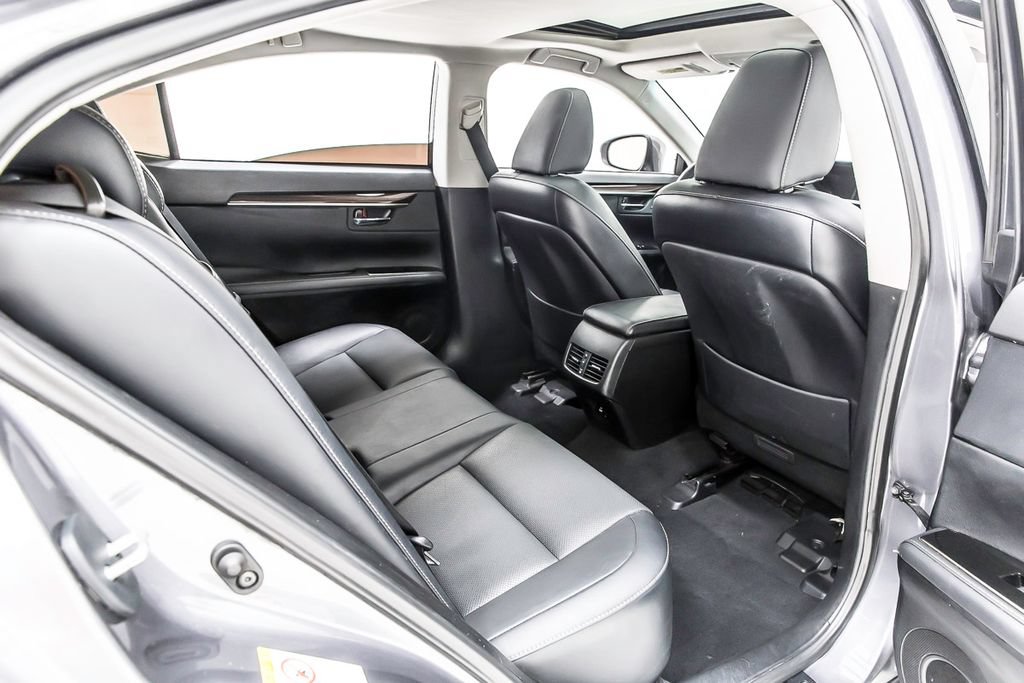 Used 2018 Lexus ES 350 w/ Premier Package FWD image 36