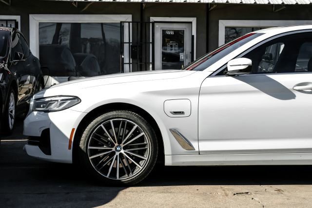 Used 2023 BMW 530e RWD image 21