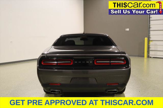 Used 2016 Dodge Challenger SXT w/ Sound Group RWD image 7
