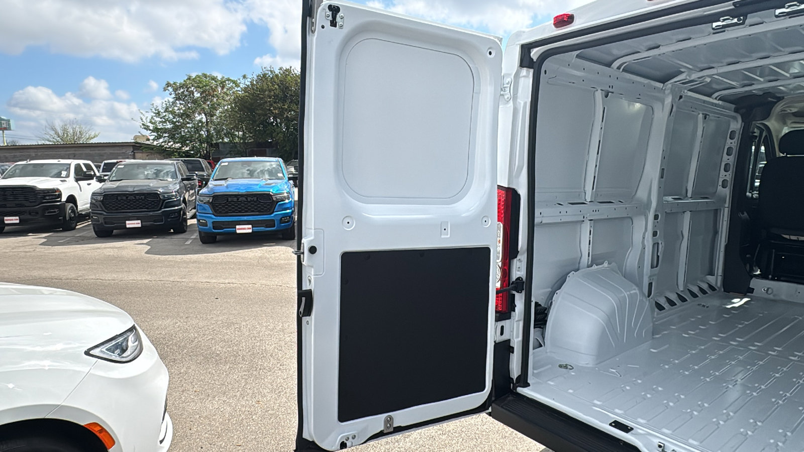 New 2026 RAM ProMaster 3500 image 22