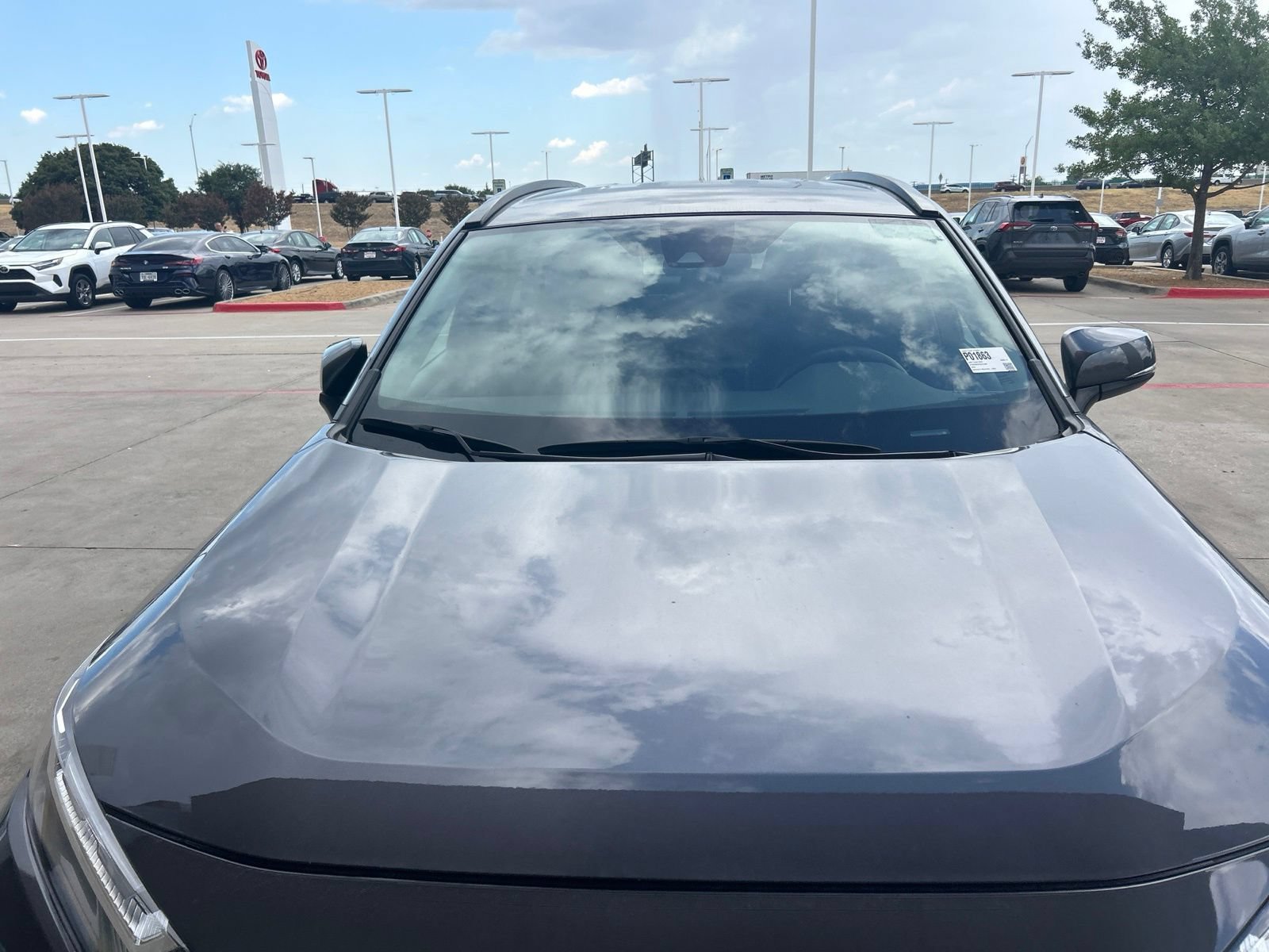 Used 2025 Toyota RAV4 XLE FWD image 3