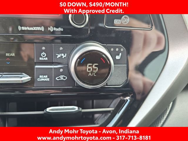 Used 2020 Toyota Highlander XLE image 22