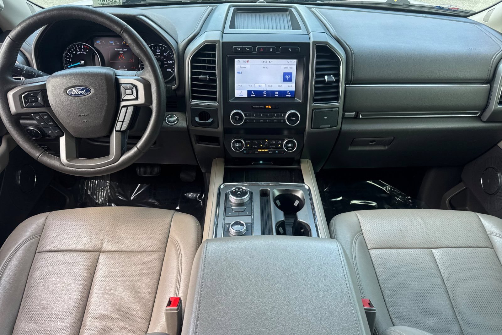 Used 2020 Ford Expedition XLT w/ Equipment Group 202A AWD/4WD image 13