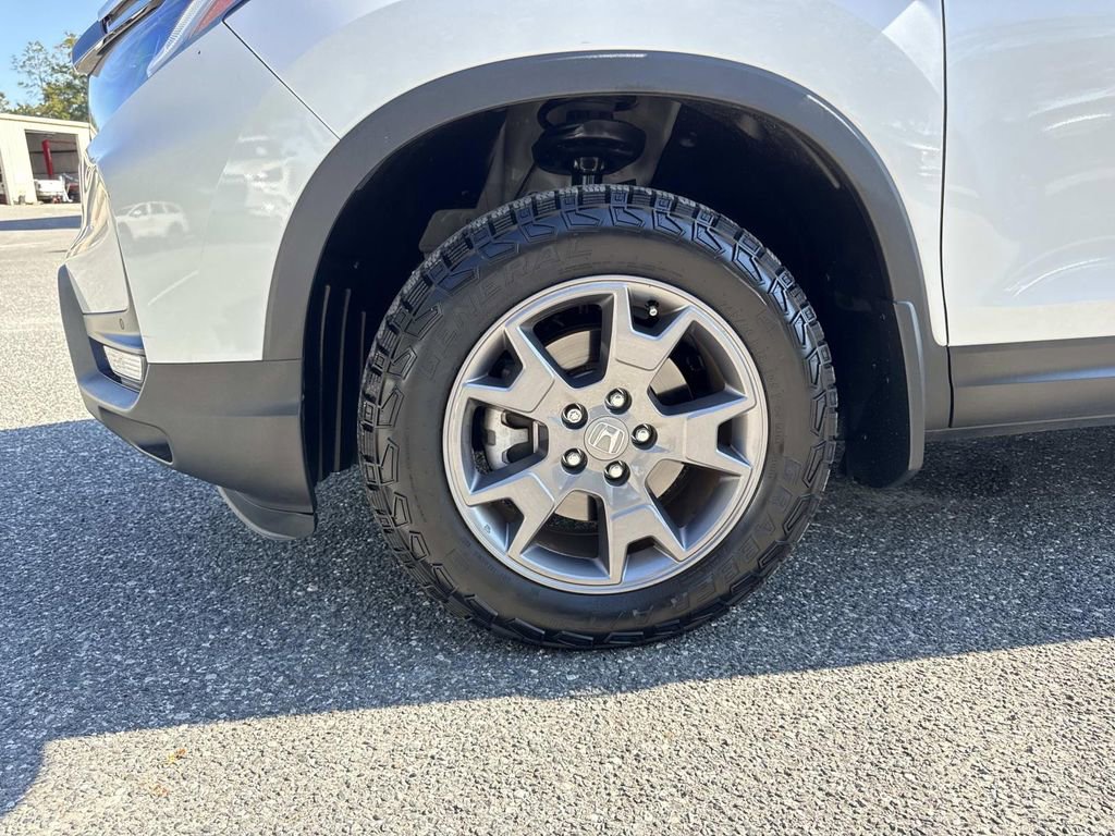Used 2024 Honda Passport TrailSport image 10