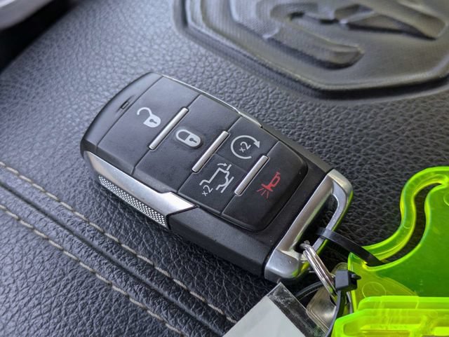 Used 2020 RAM 1500 Laramie AWD/4WD image 31