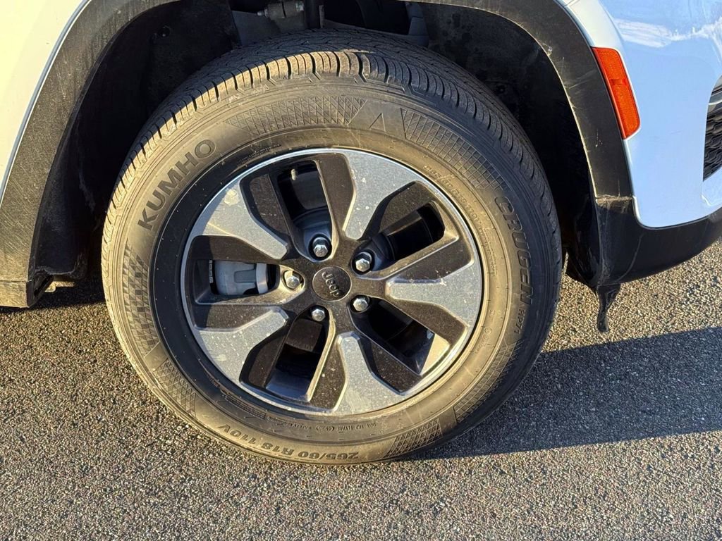 Used 2024 Jeep Grand Cherokee Limited 4xe image 8