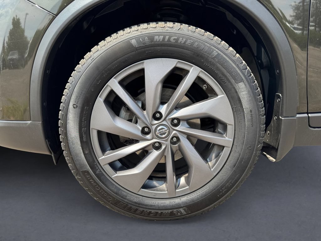 Used 2016 Nissan Rogue SL AWD/4WD image 14