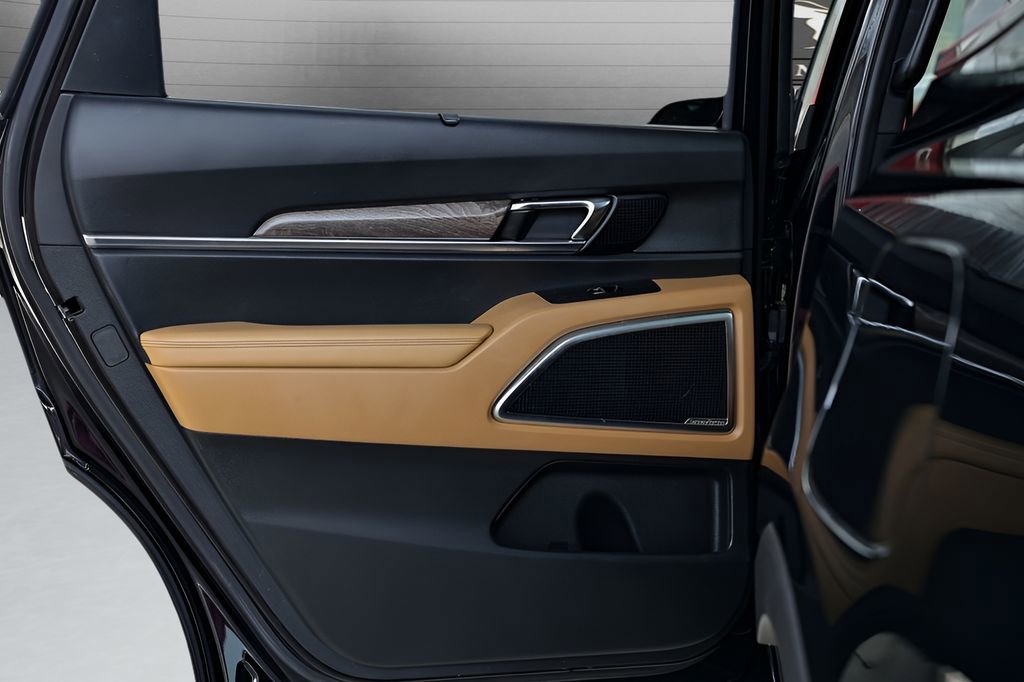 Used 2021 Kia Telluride SX w/ Nightfall Edition Package image 45