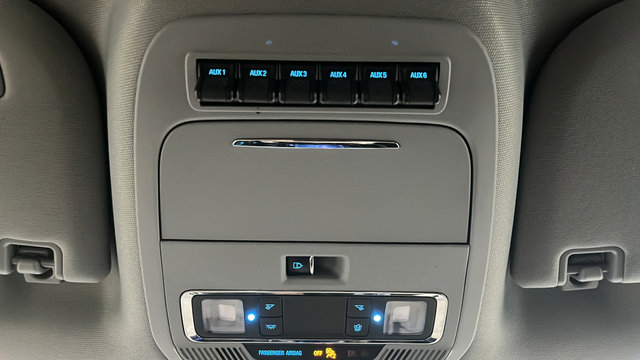 Used 2023 Ford F250 Lariat w/ Lariat Ultimate Package AWD/4WD image 32