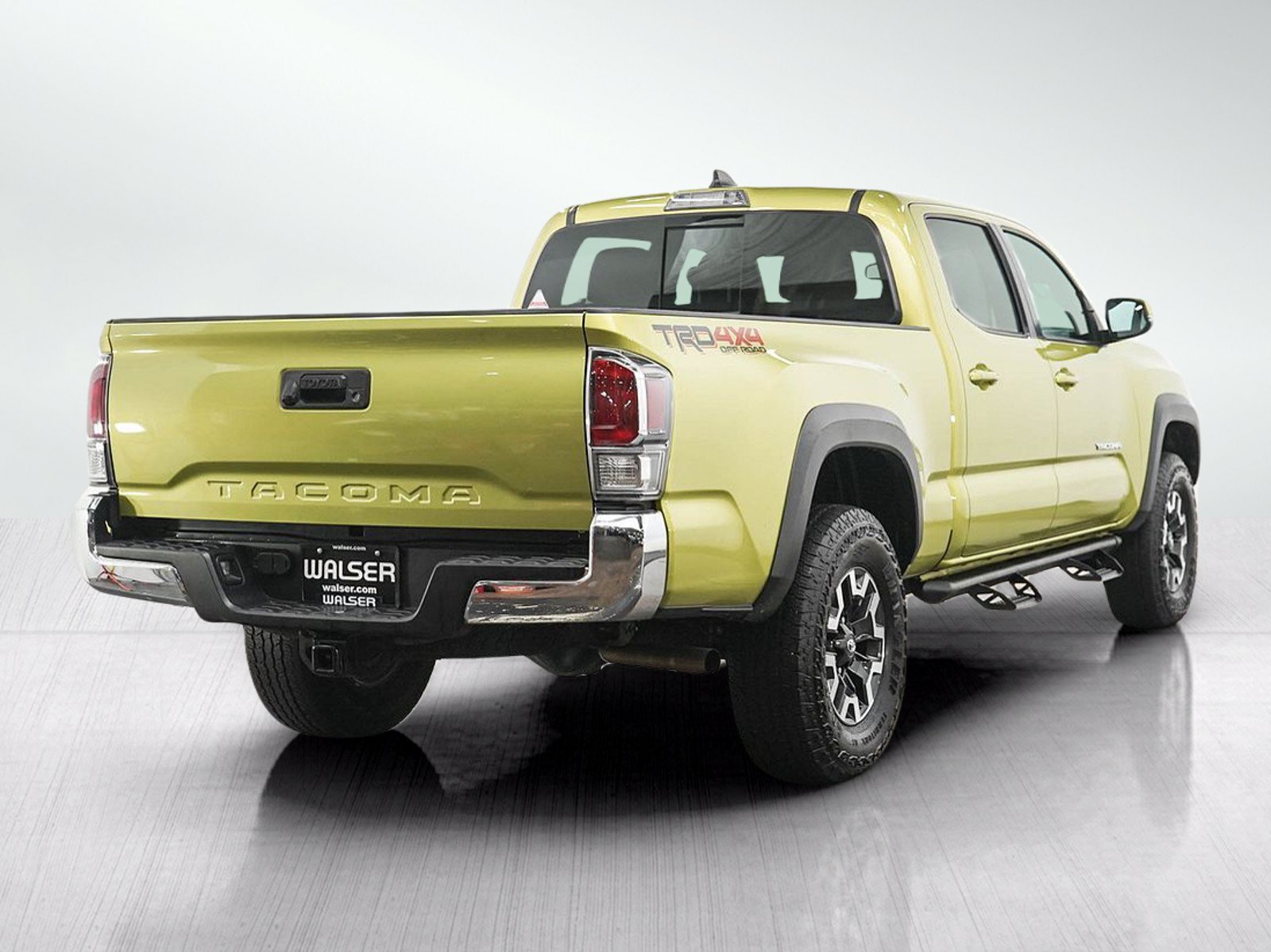 Used 2023 Toyota Tacoma TRD Off-Road AWD/4WD image 5