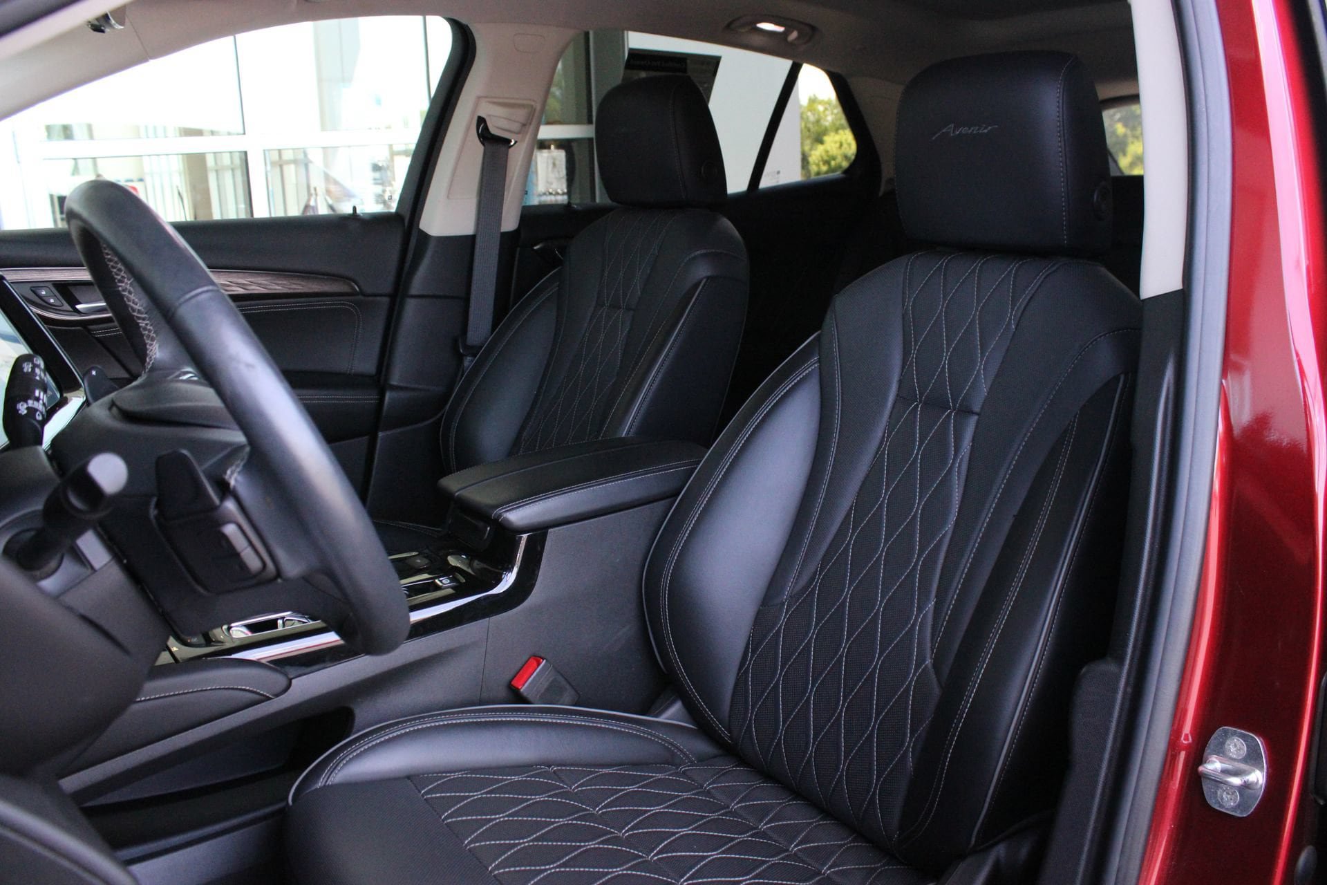 Used 2023 Buick Envision Avenir FWD image 13