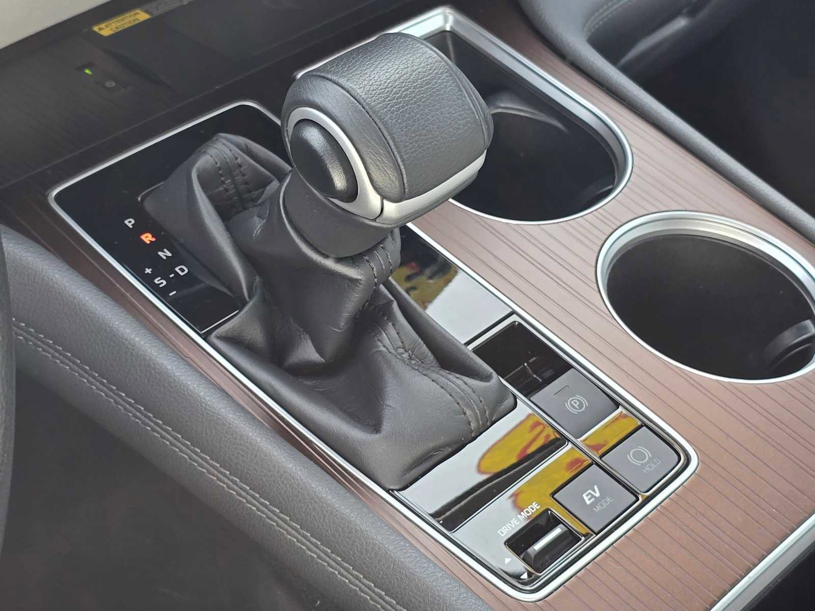 Used 2022 Toyota Sienna XLE image 38