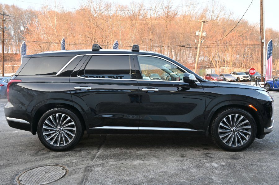 Used 2023 Hyundai Palisade Calligraphy image 8