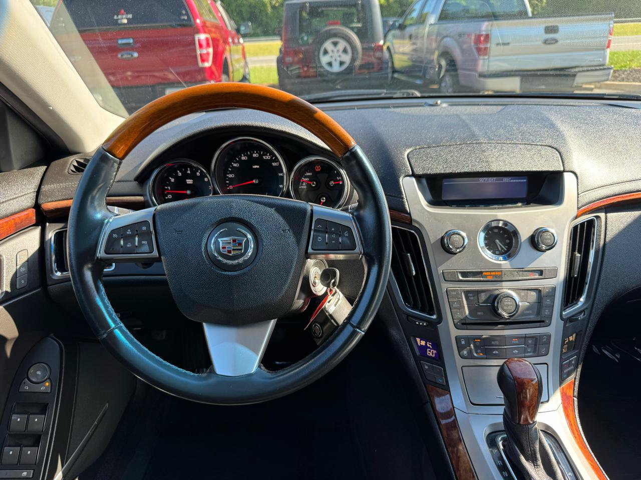 Used 2010 Cadillac CTS Luxury RWD image 20