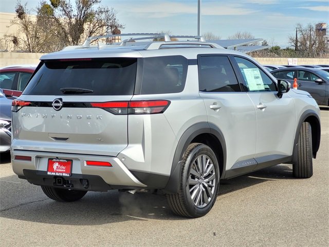 New 2025 Nissan Pathfinder SL w/ SL Premium Package image 4