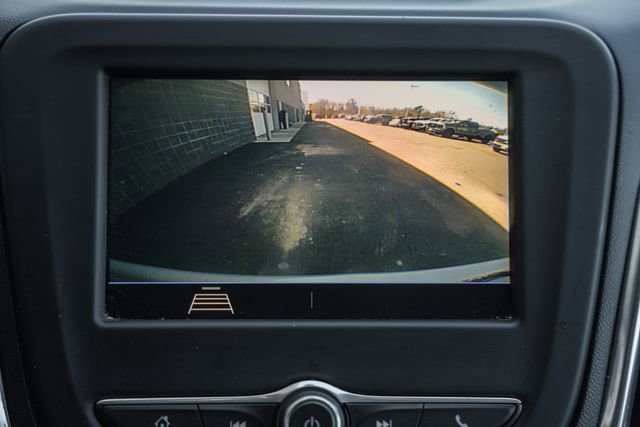 Used 2021 Chevrolet Equinox LT image 44