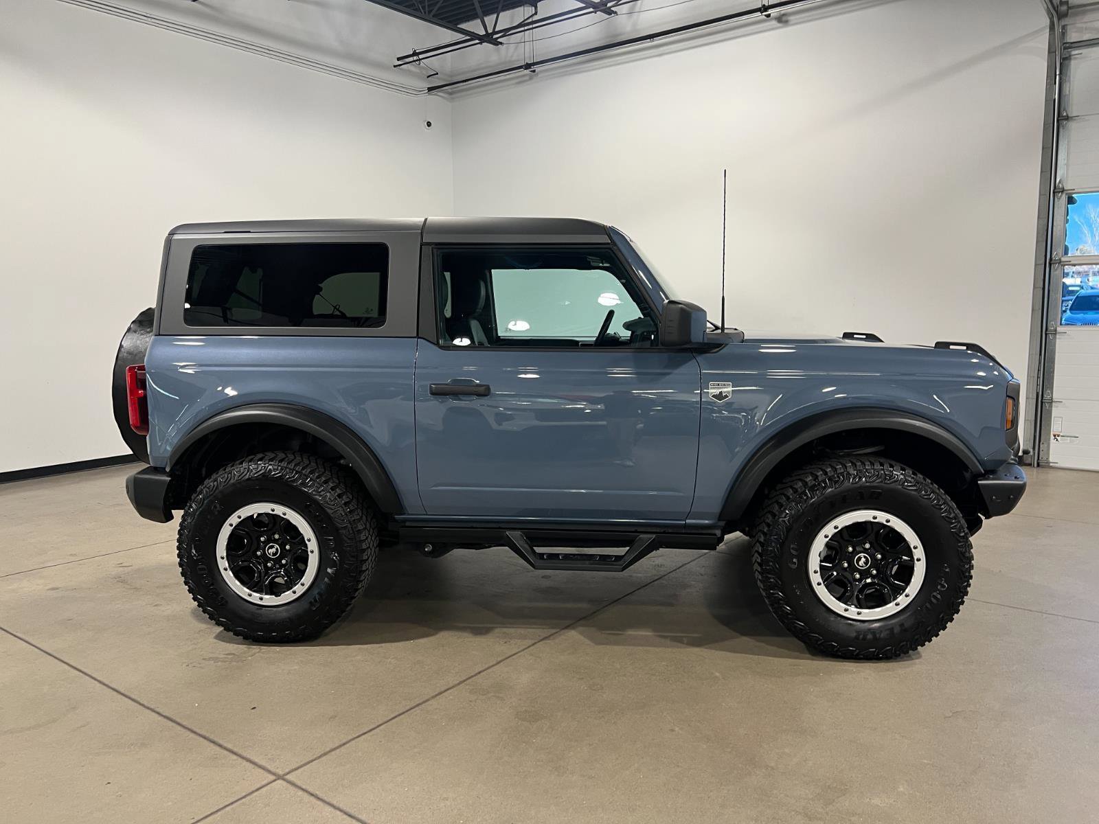 Used 2023 Ford Bronco Big Bend w/ Sasquatch Package image 2