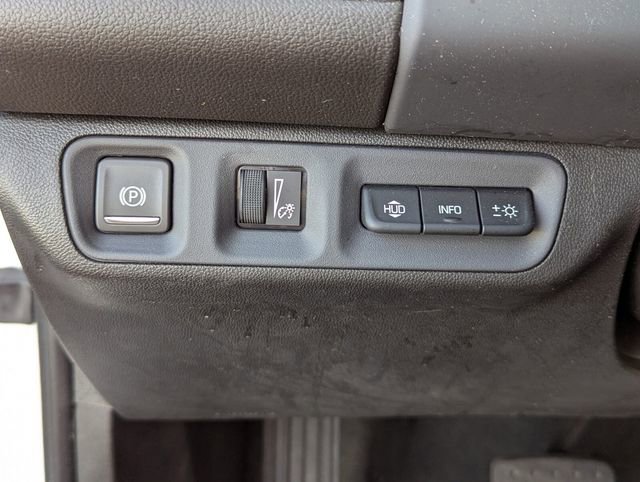 Used 2022 GMC Acadia AT4 w/ Technology Package image 41