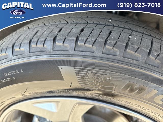 Used 2023 Ford Escape ST-Line w/ Tech Pack #1 AWD/4WD image 13