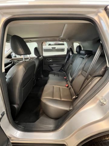 Used 2021 Nissan Rogue SL image 11