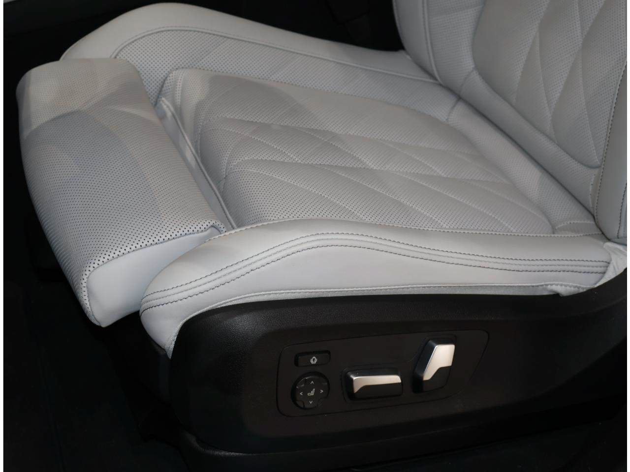 Used 2026 BMW X5 xDrive40i AWD/4WD image 14