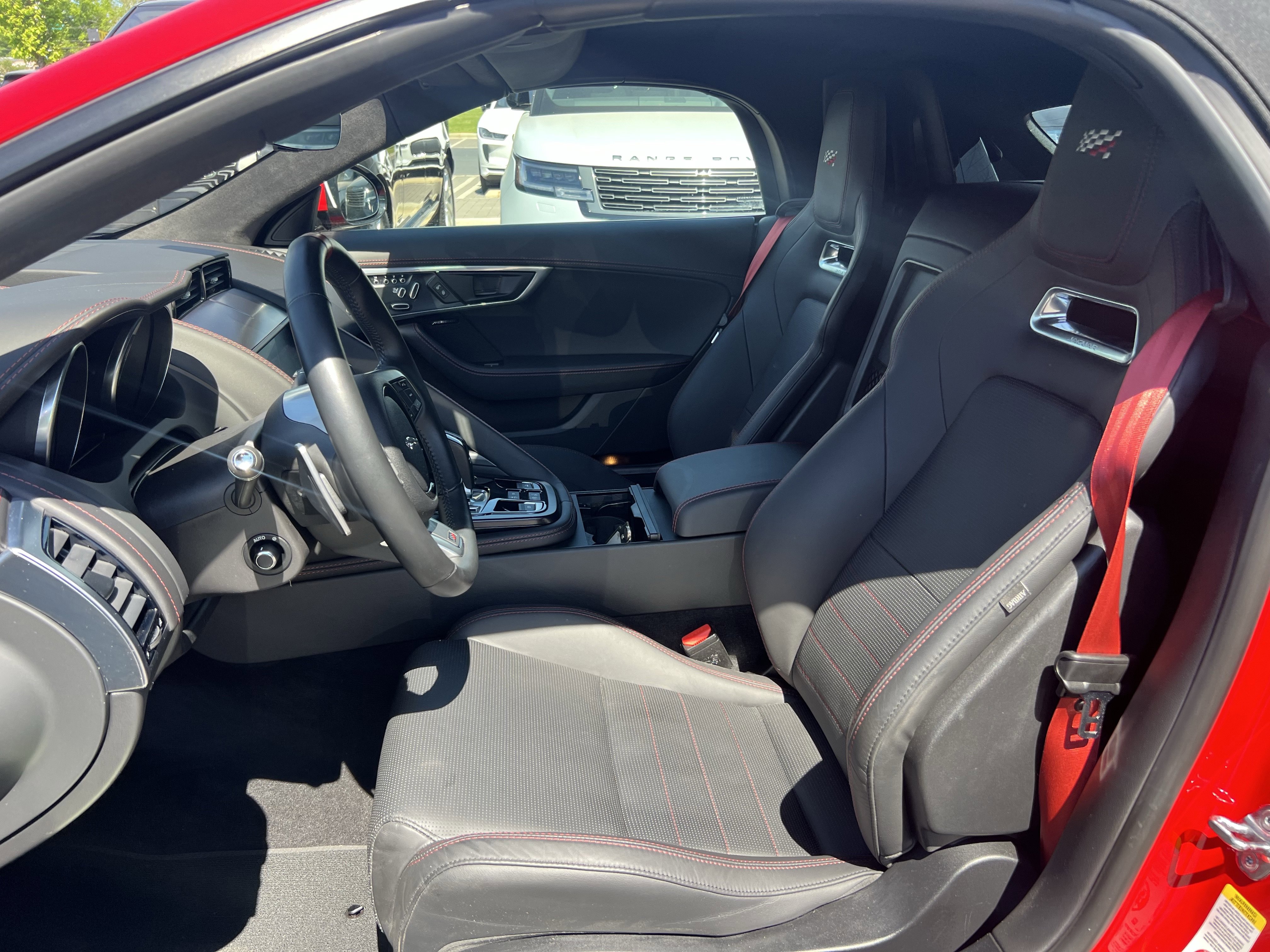 Used 2020 Jaguar F-TYPE Checkered Flag image 14