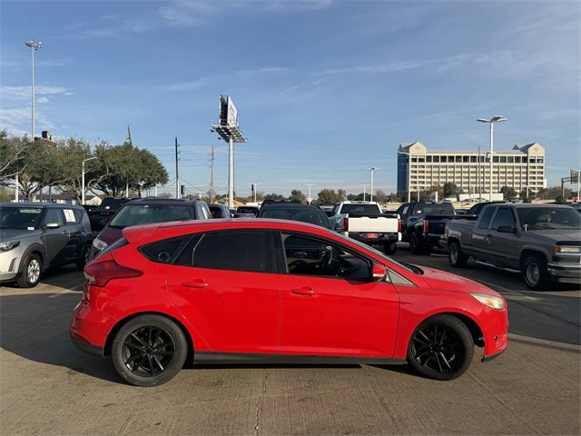 Used 2016 Ford Focus SE image 4