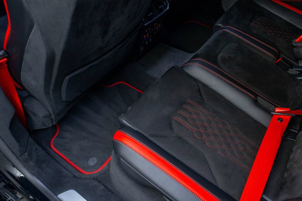 Used 2024 Lamborghini Urus Performante AWD/4WD image 76
