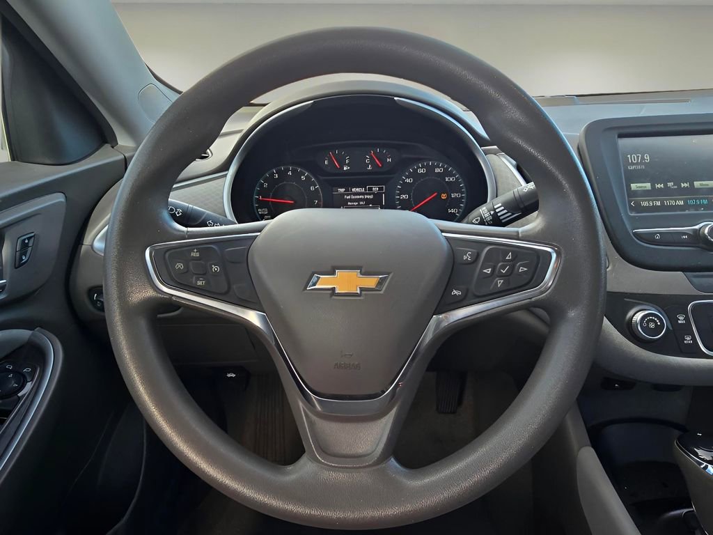 Used 2018 Chevrolet Malibu LS image 27