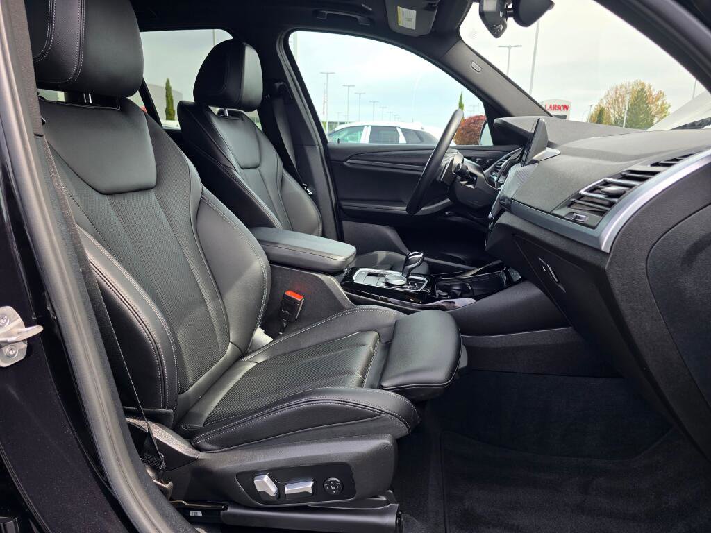 Used 2024 BMW X3 xDrive30i AWD/4WD image 29