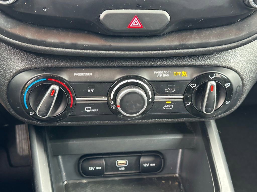 Used 2023 Kia Soul LX w/ LX Technology Package image 26