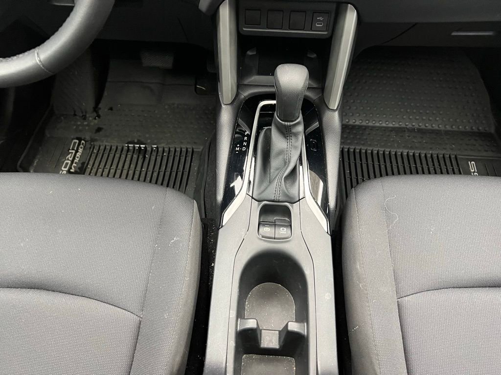 Used 2024 Toyota Corolla Cross LE image 11