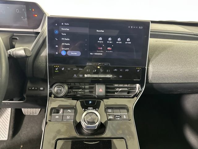 Used 2023 Toyota bZ4X XLE w/ Weather Package image 21