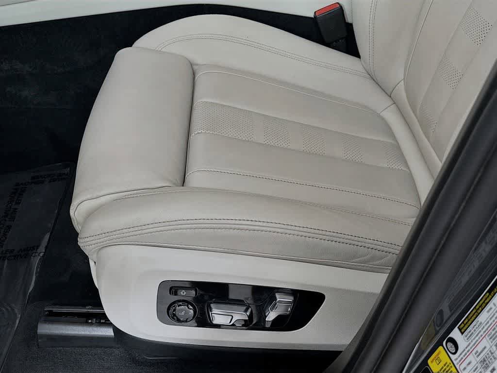 Used 2022 BMW X5 xDrive40i AWD/4WD image 32