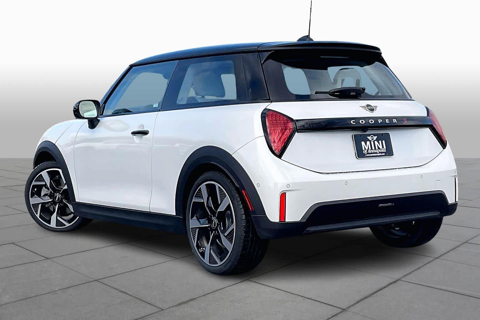 Used 2025 MINI Cooper S image 11
