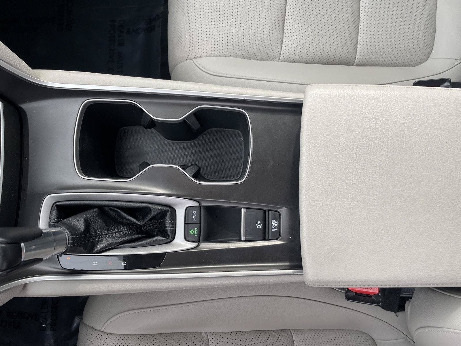 Used 2018 Honda Accord Touring image 28