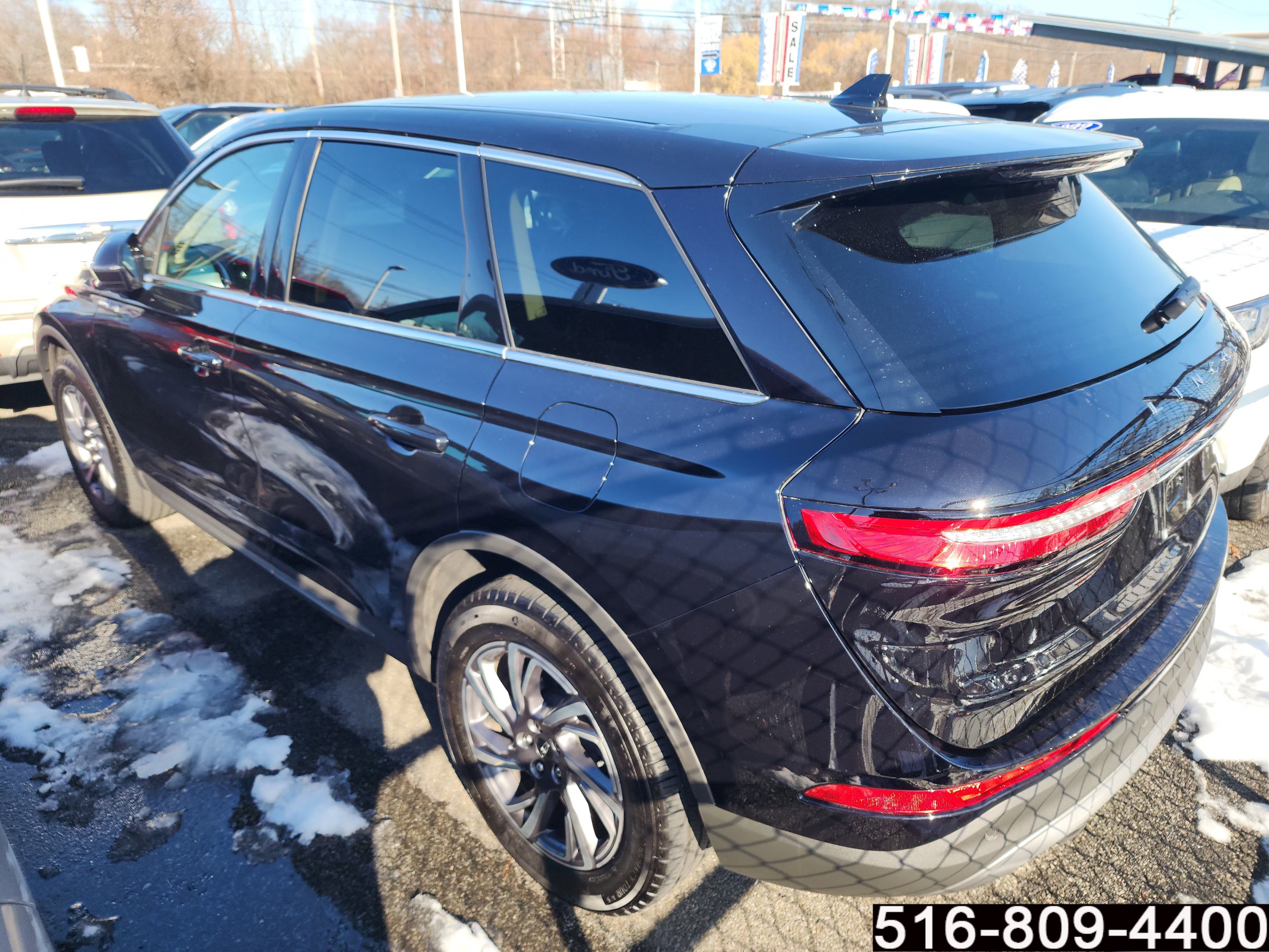 Used 2023 Lincoln Corsair AWD w/ Equipment Group 101A image 4