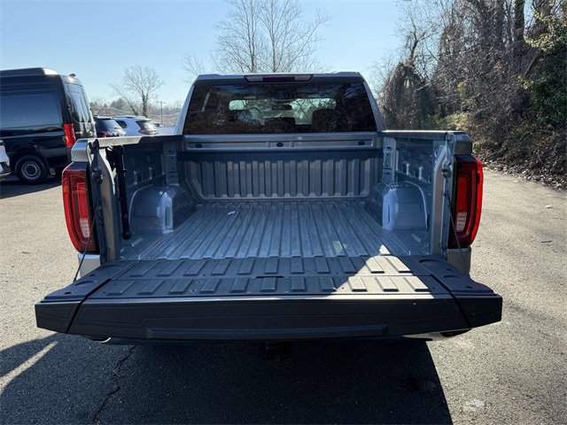 Certified 2025 GMC Sierra 1500 SLT image 11