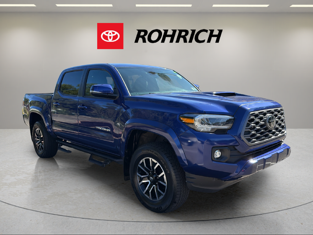 Used 2023 Toyota Tacoma TRD Sport w/ Technology Package AWD/4WD image 4