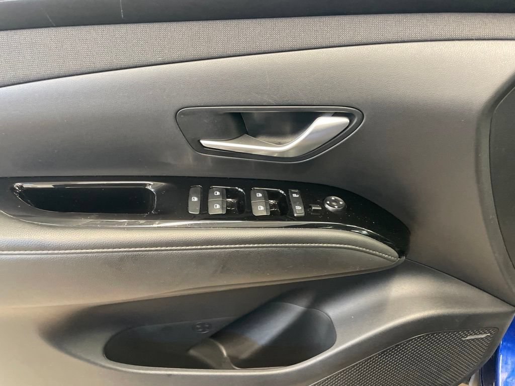 Certified 2023 Hyundai Tucson Limited AWD/4WD image 25