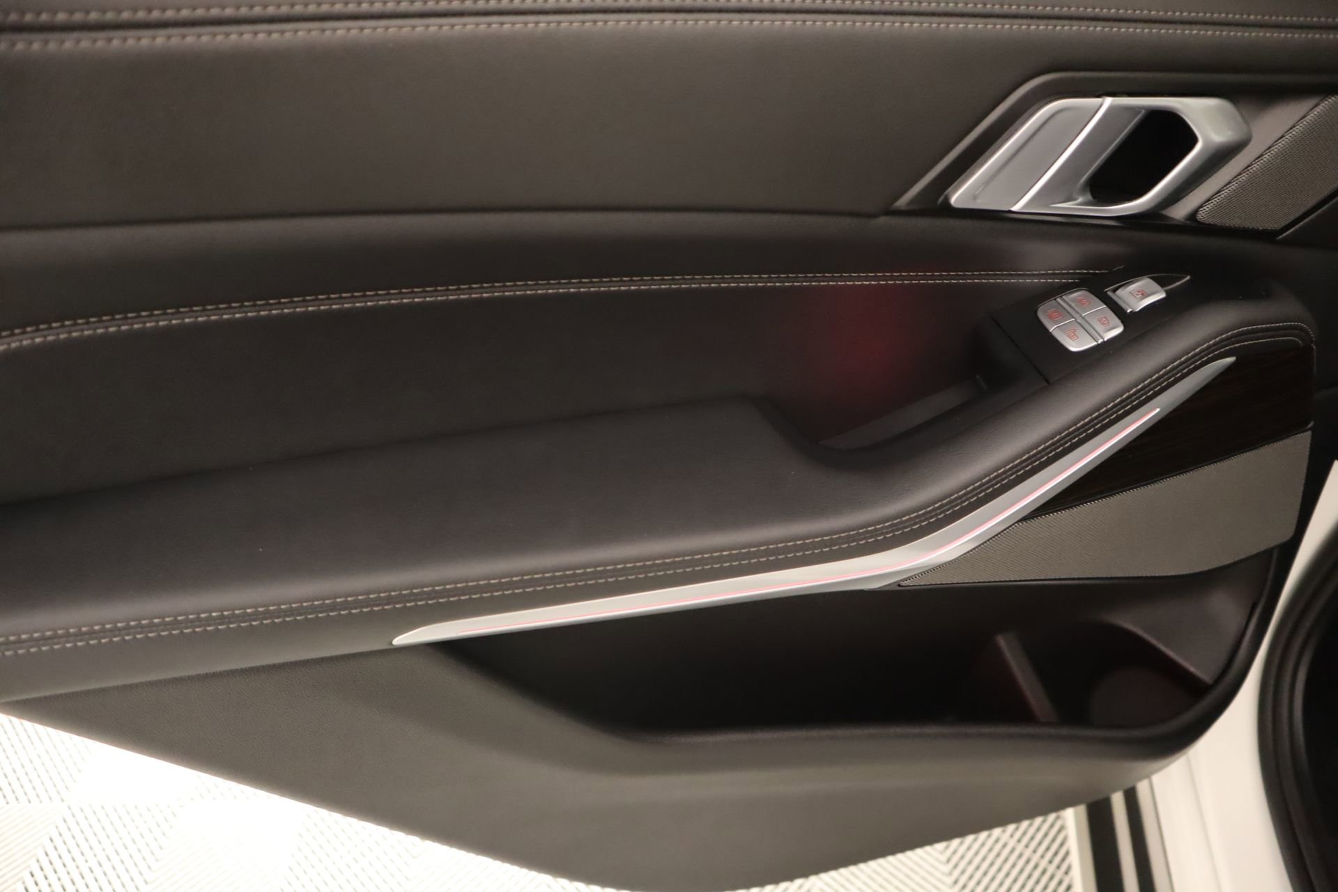 Used 2024 BMW X7 xDrive40i image 19