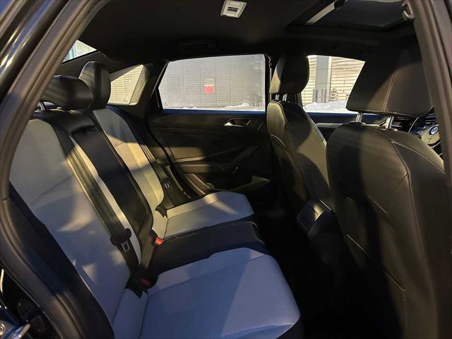 Used 2019 Volkswagen Jetta R-Line w/ R-Line Cold Weather Package image 12