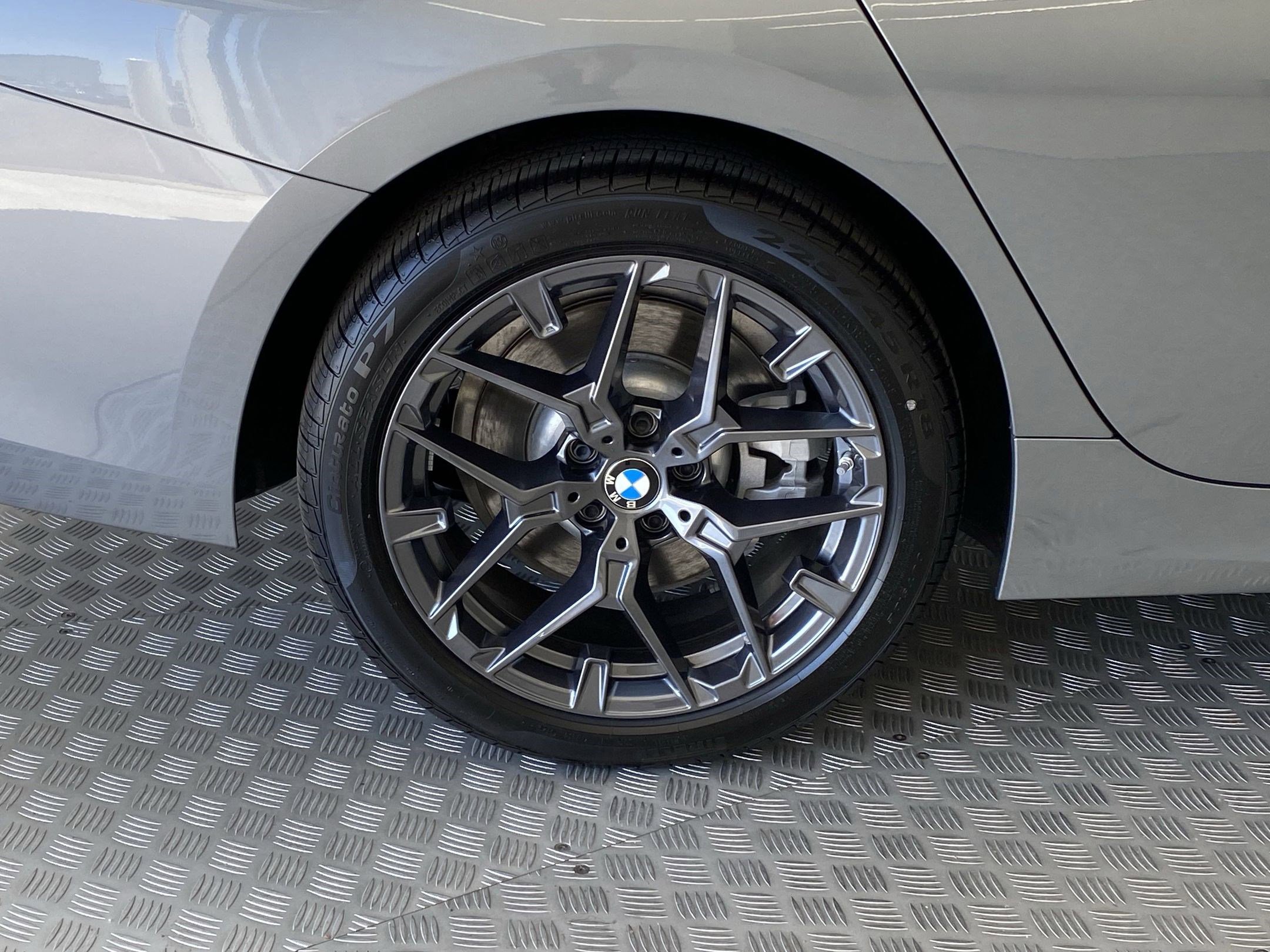 Used 2025 BMW 330i xDrive Sedan w/ Convenience Package image 12