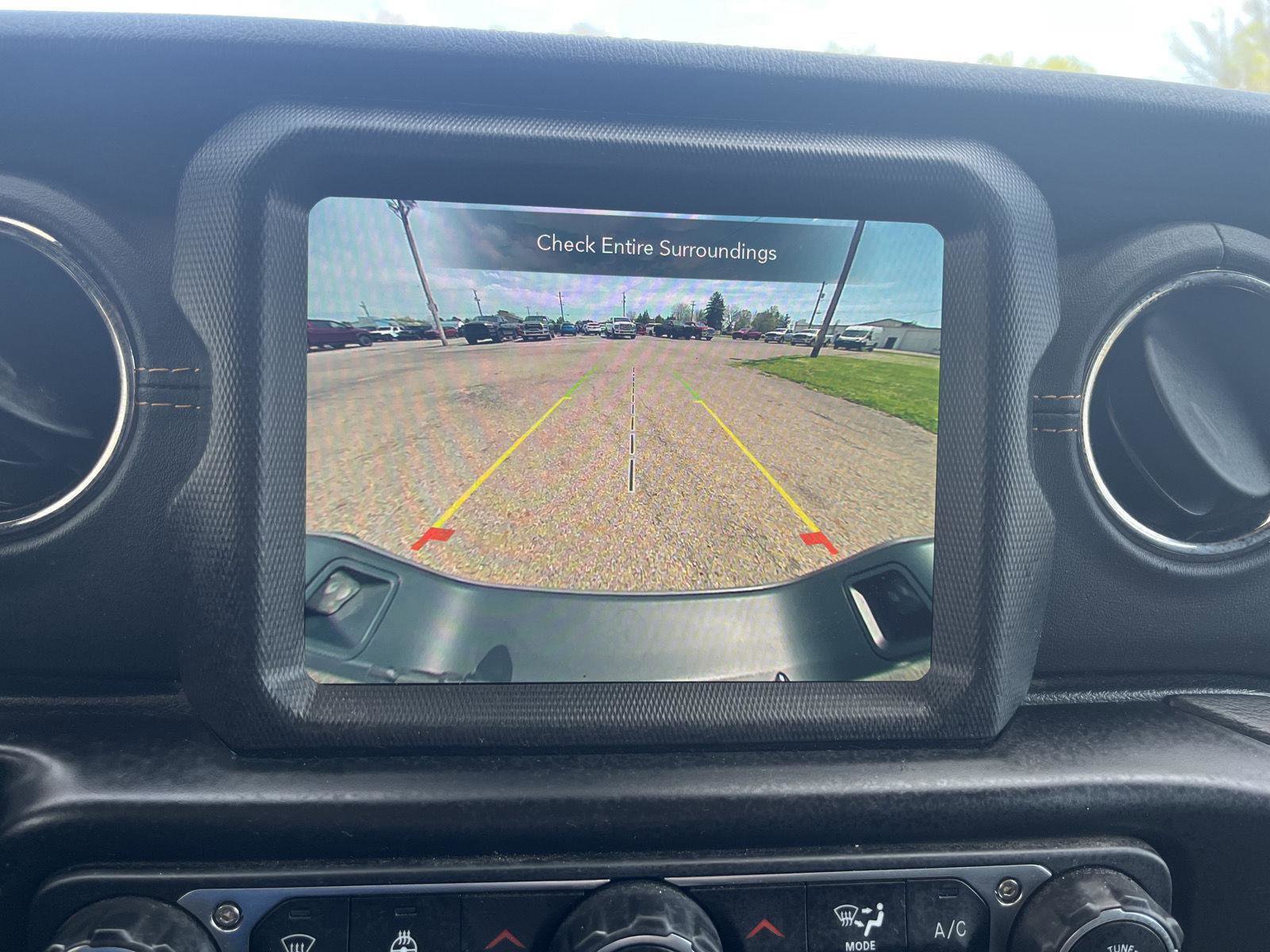 Used 2022 Jeep Gladiator Overland AWD/4WD image 21