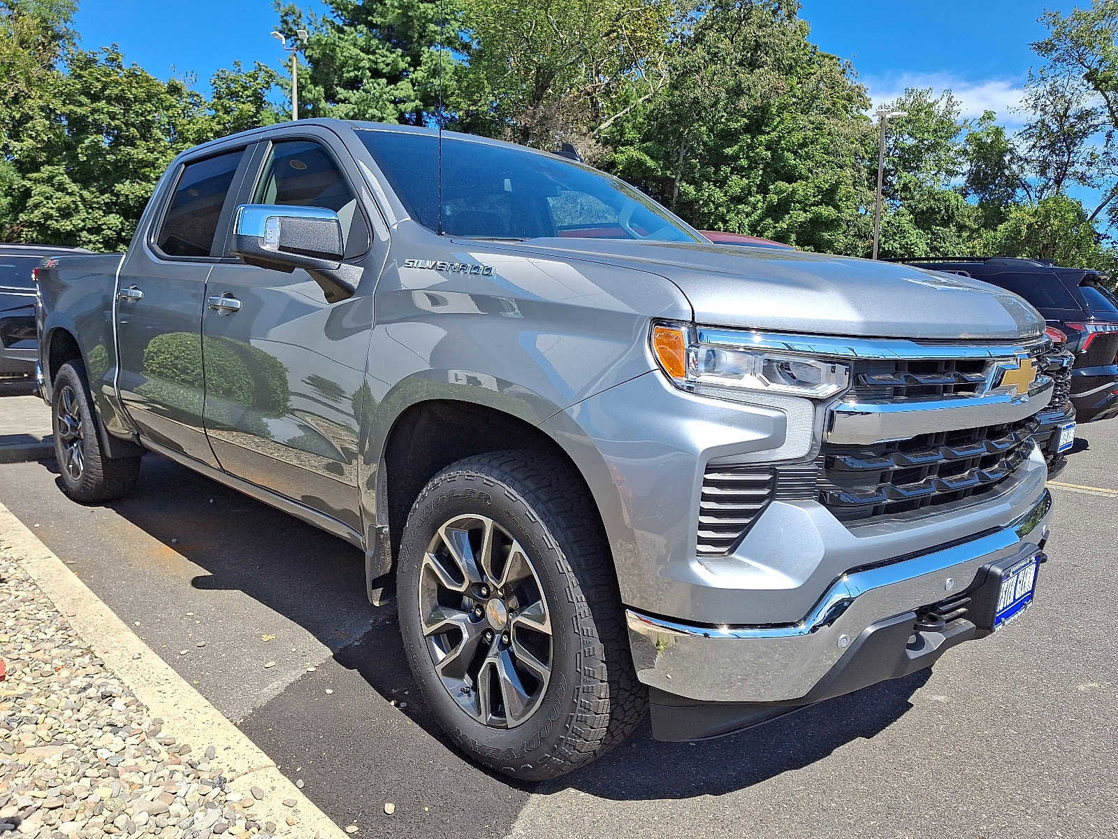 New 2025 Chevrolet Silverado 1500 LT w/ Safety Package