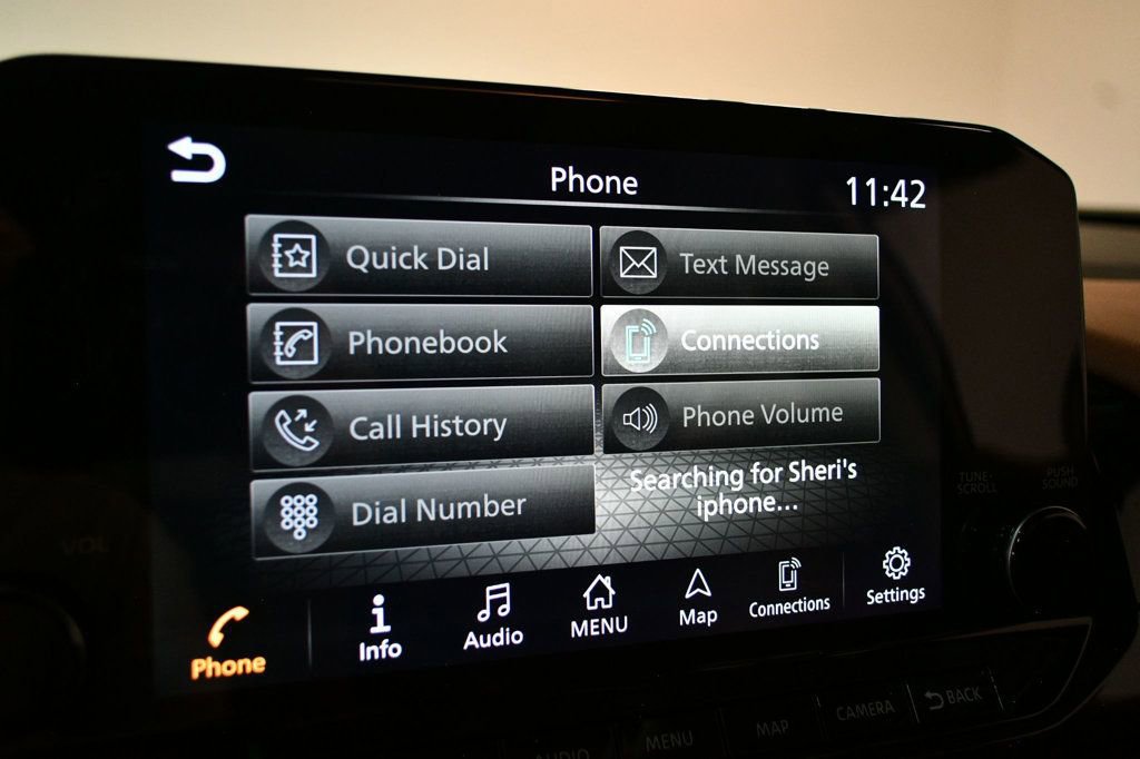 Used 2024 Nissan Pathfinder Platinum FWD image 55