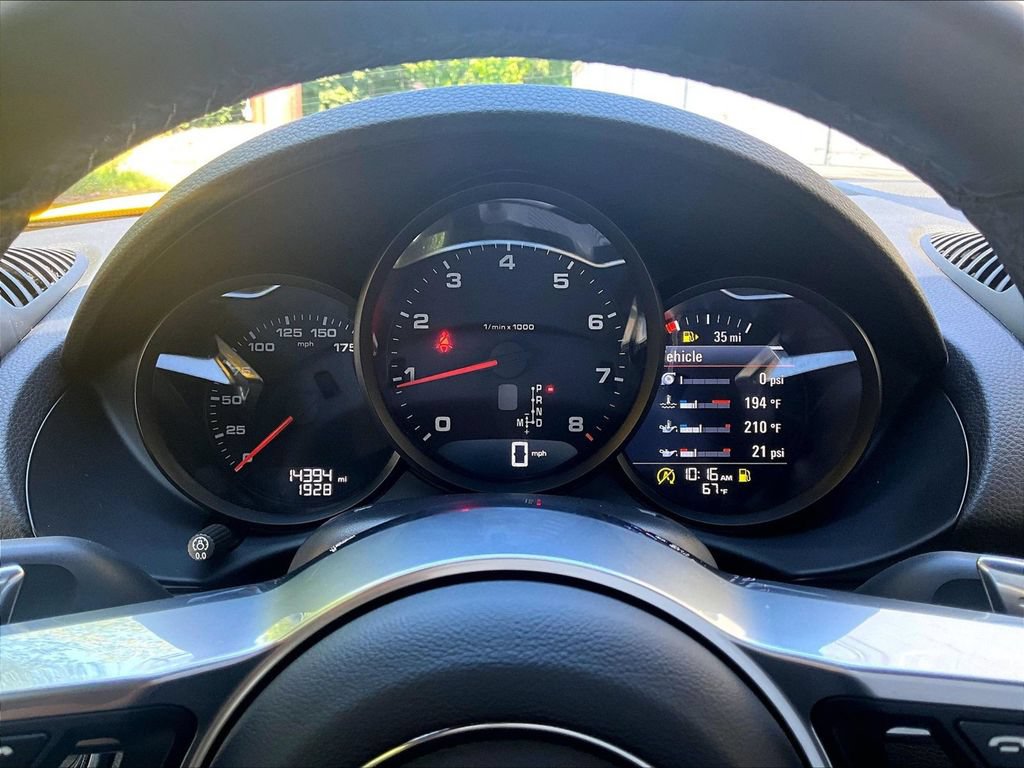 Certified 2024 Porsche 718 Boxster RWD image 23