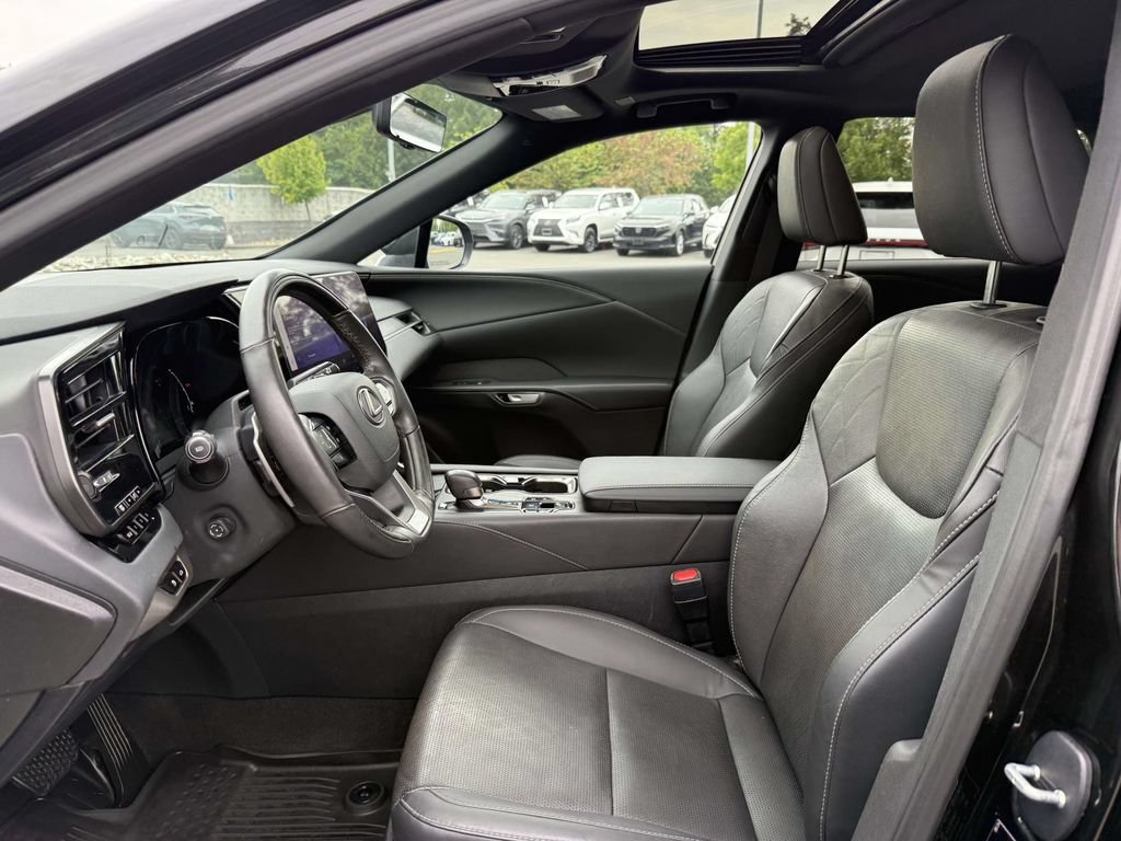 Used 2024 Lexus RX 350 Premium Plus w/ Convenience Package AWD/4WD image 13