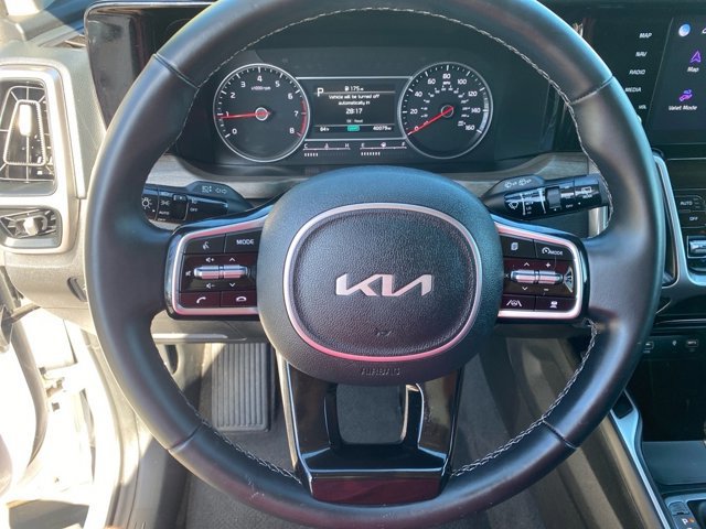 Certified 2022 Kia Sorento X-Line EX image 11